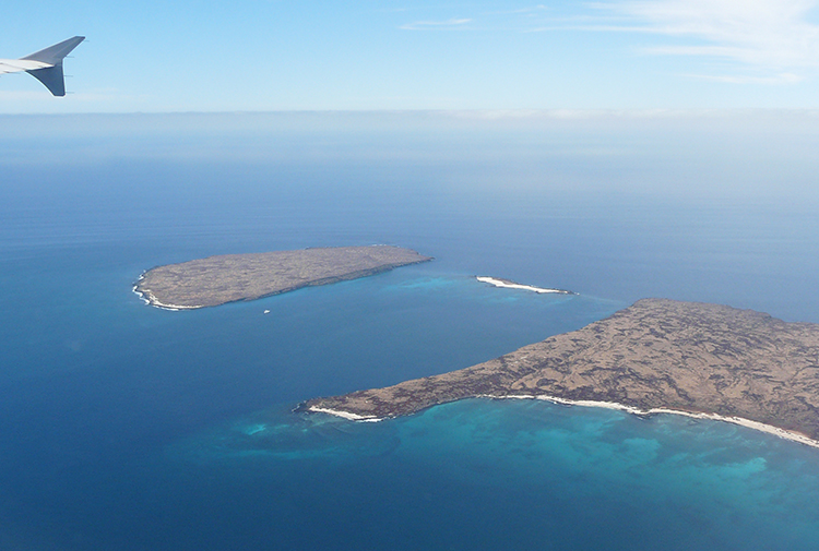 Arrivée en avion aux Galápagos, Équateur