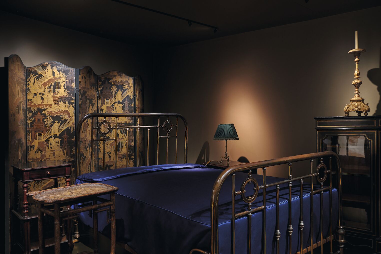 Le mobilier ayant appartenu à Marcel Proust, présenté au musée Carnavalet
