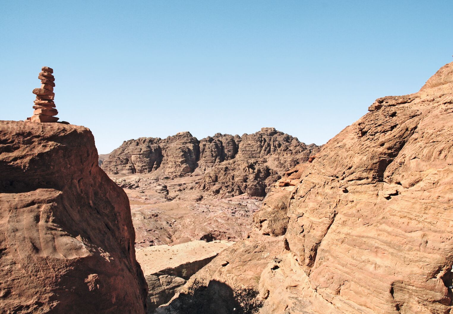 Paysage du Wadi Rum, où se niche la cité de Pétra